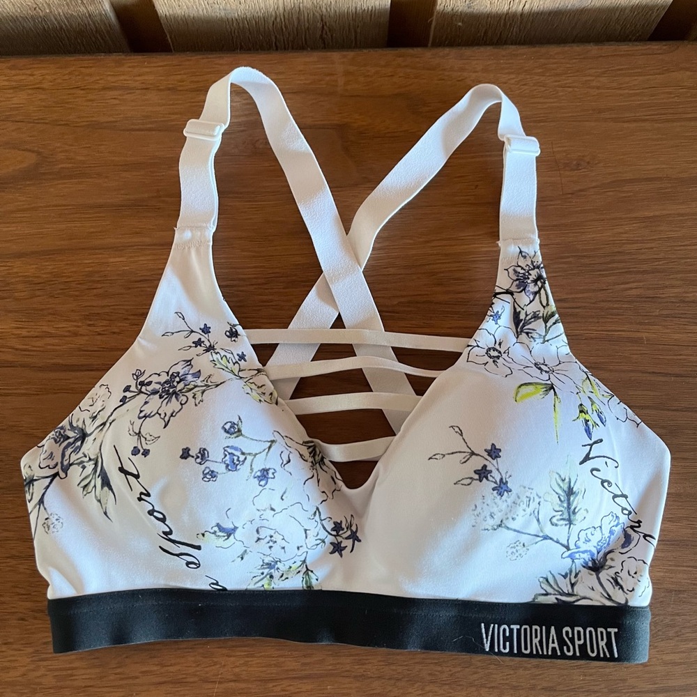 Victoria Sport Incredible Lightweight White Floral Sports Bra